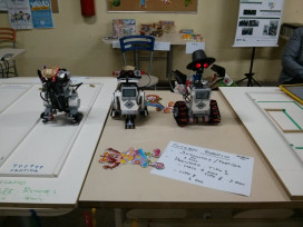 Robôs disponibilizados pelo NURIA na Festa Junina do Câmpus.  Créditos da foto: Josiane Rosa